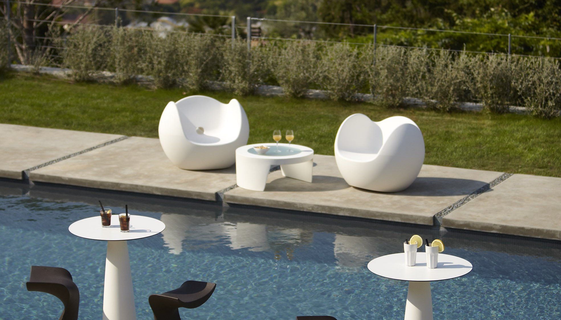 3er Set - Slide Barhocker KONCORD für INDOOR + OUTDOOR | Sitzmöbel | brandamba.com