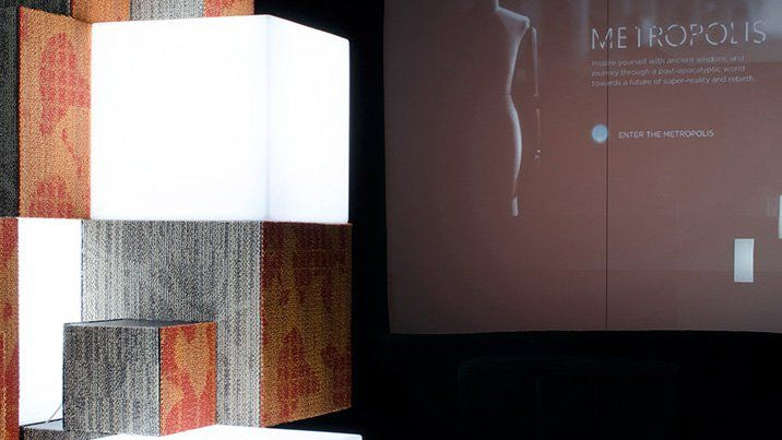 4er Set - Beleuchtbare Podeste CUBO 30 von Slide Studio | Produktpräsentation | brandamba.com