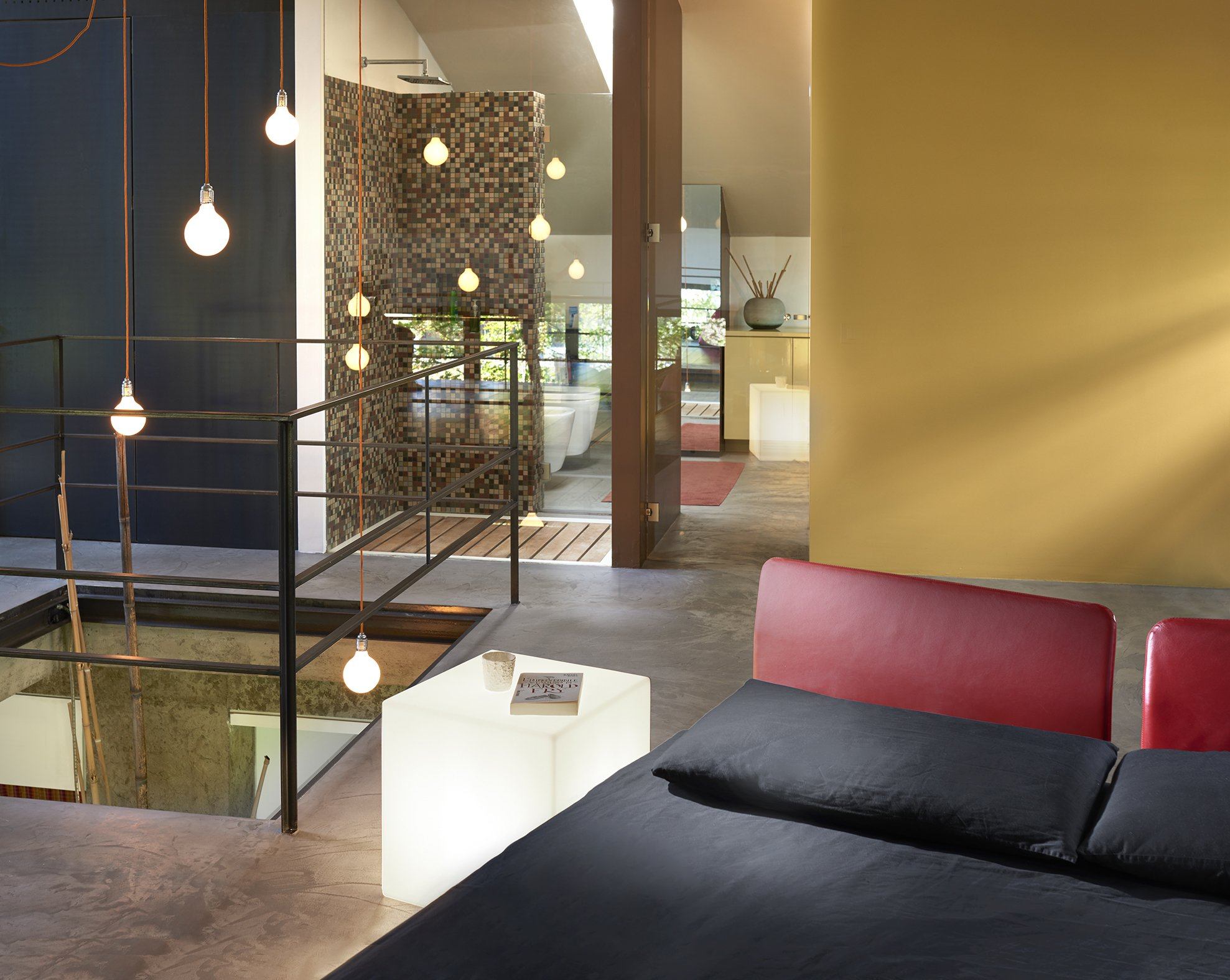 4er Set - Beleuchtbare Podeste SLIDE CUBO 40 für Indoor + Outdoor | Produktpräsentation | brandamba.com