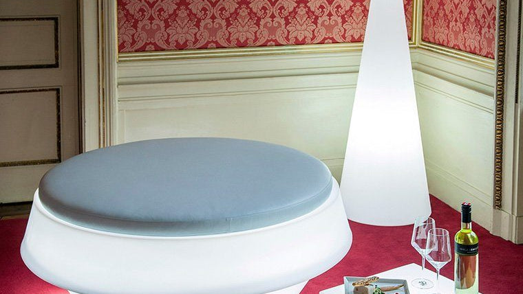 4er Set - Beleuchtbare Podeste SLIDE CUBO 40 für Indoor + Outdoor | Produktpräsentation | brandamba.com