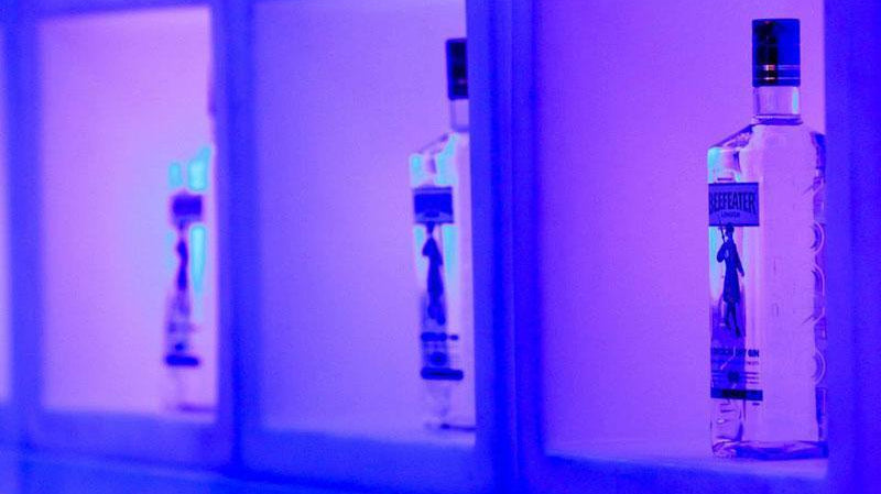 5er Set OPEN CUBE 45 Modular Display beleuchtet von Slide Studio | Produktpräsentation | brandamba.com