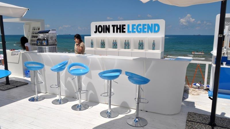 5er Set OPEN CUBE 45 Modular Display beleuchtet von Slide Studio | Produktpräsentation | brandamba.com