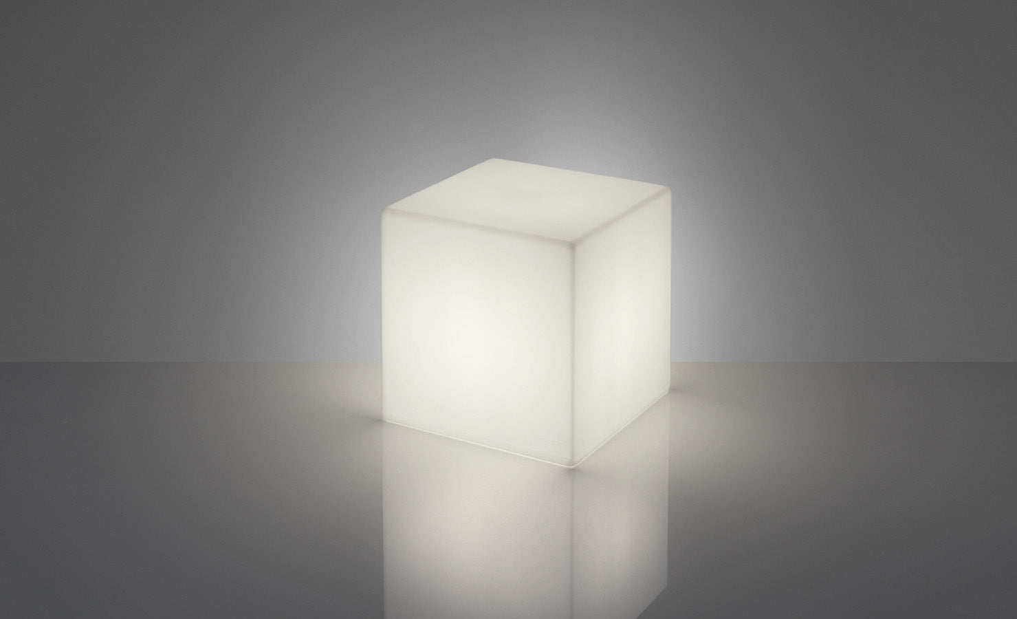 4er Set - Beleuchtbare Podeste SLIDE CUBO 40 für Indoor + Outdoor | Leuchtmöbel | LED Cube