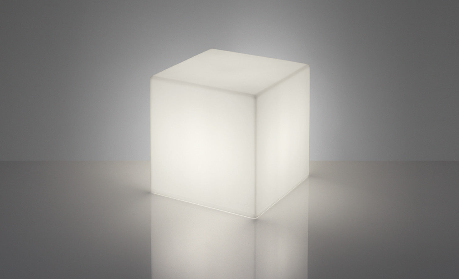 4er Set - Beleuchtbare Podeste SLIDE CUBO 40 für Indoor + Outdoor | Leuchtmöbel | LED Cube