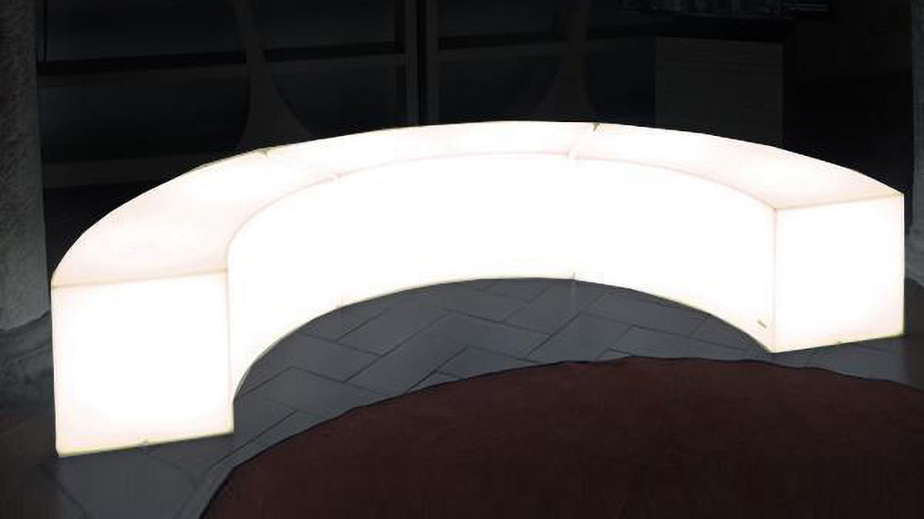 Beleuchtbare Podeste / Sitzbank SNAKE von Slide Studio | Leuchtmöbel | LED BANK