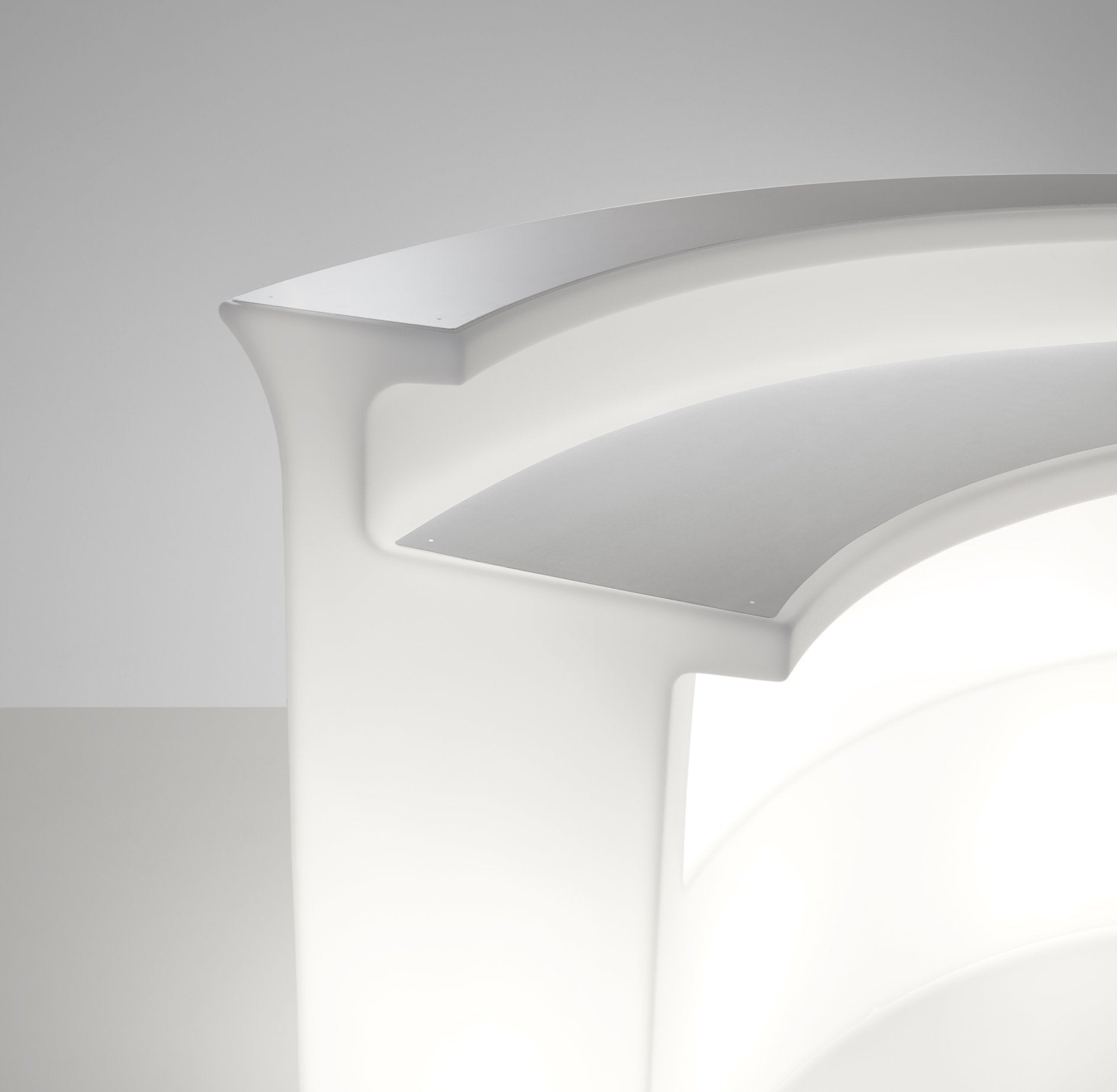 Abdeckplatte TOP für Slide Leucht-Theke BREAK BAR, halbrund | LED Theke | brandamba.com