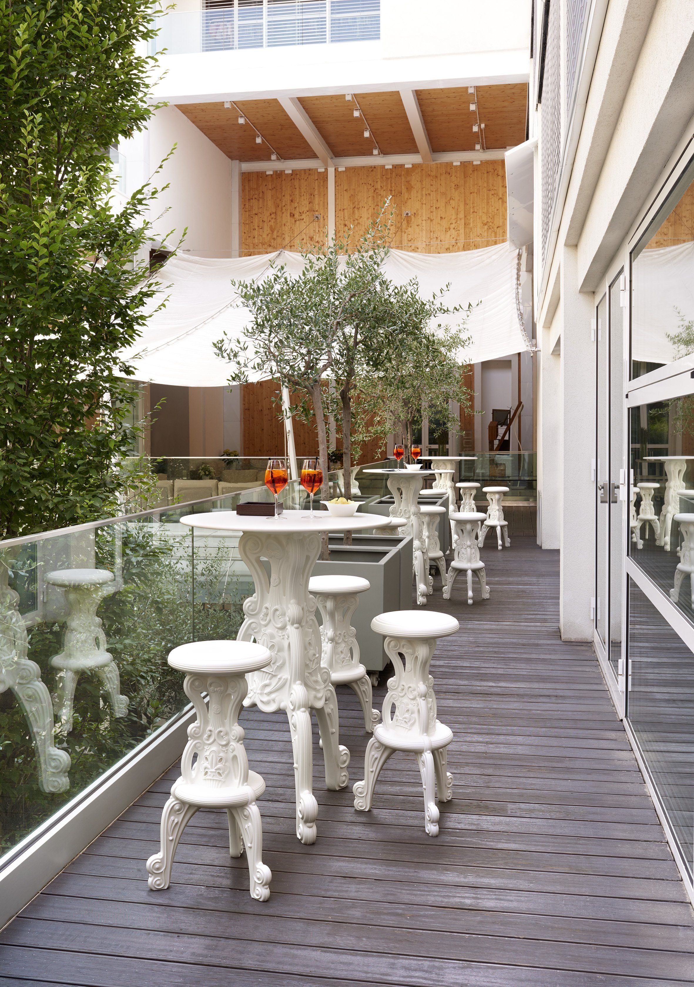 Barhocker MISTER OF LOVE für INDOOR + OUTDOOR | Sitzmöbel | brandamba.com