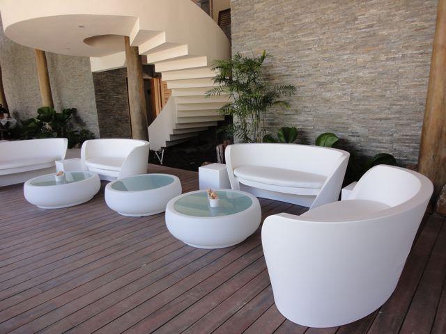 Beistelltisch SLIDE CHUBBY SIDE TABLE für Indoor + Outdoor | Tische | brandamba.com