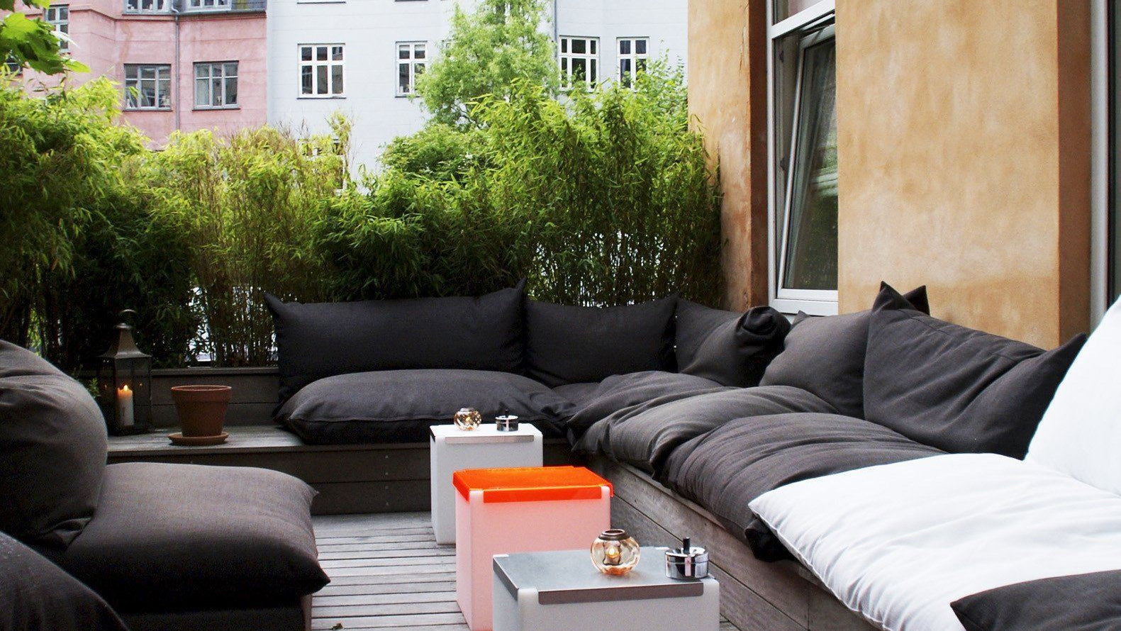 2er Set Beleuchtbare Präsentationswürfel, Tisch Silde KUBO INOX für Indoor + Outdoor | Tische | brandamba.com