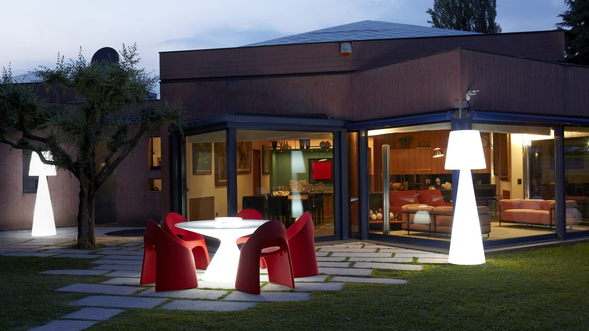 Beleuchtbarer Tisch, Esstisch, Präsentationstisch ED von Guglielmo Berchicci | Tische | brandamba.com