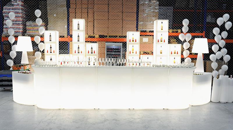 Leuchttheke BREAK LINE mit COCKTAIL STATION + SPEED RACK | LED Theke | brandamba.com