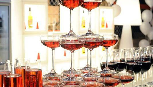 Leuchttheke BREAK LINE mit COCKTAIL STATION + SPEED RACK | LED Theke | brandamba.com