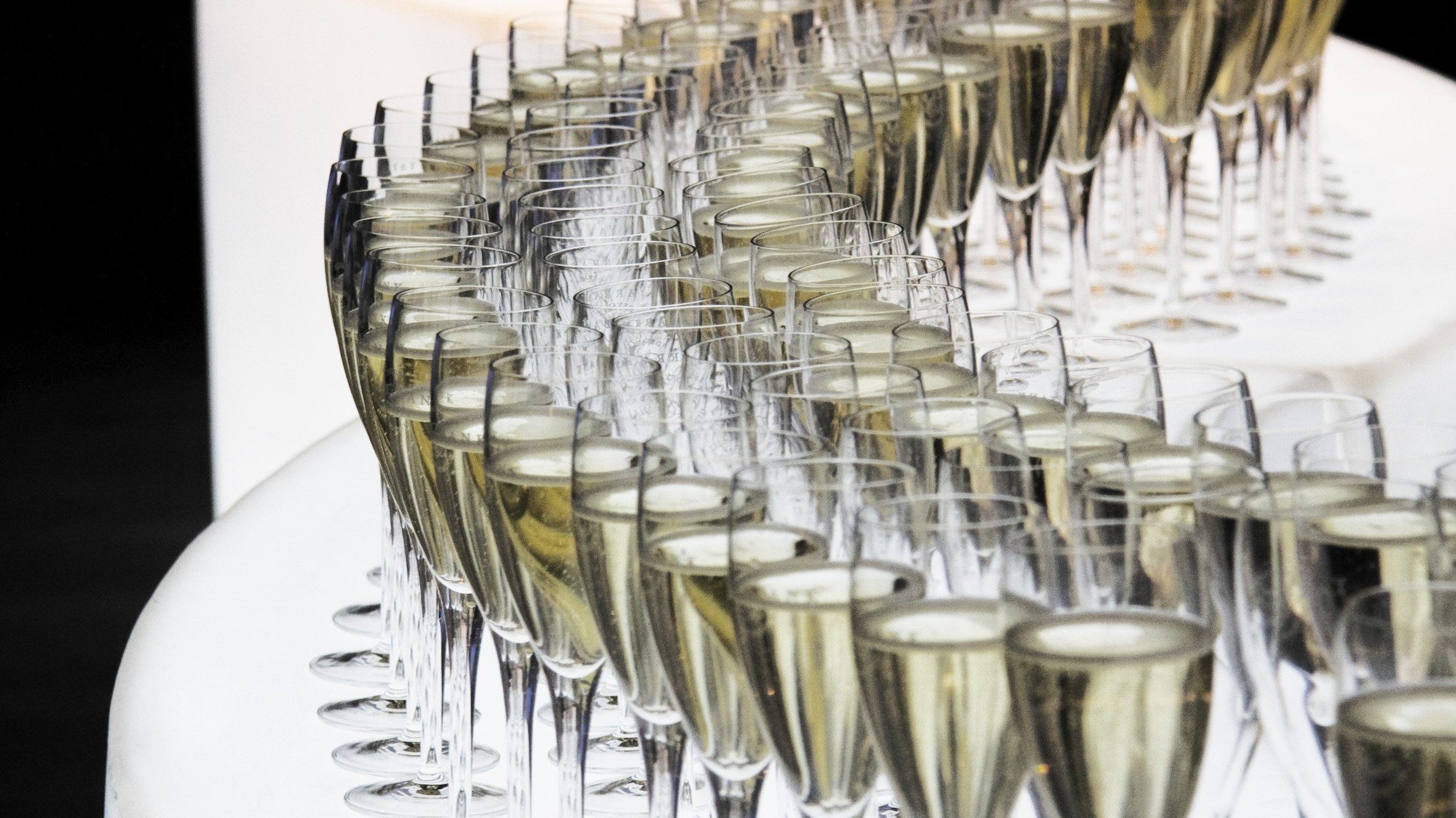 Präsentationspodest, Theke SNACK BAR von Giò Colonna Romano | Theken | brandamba.com