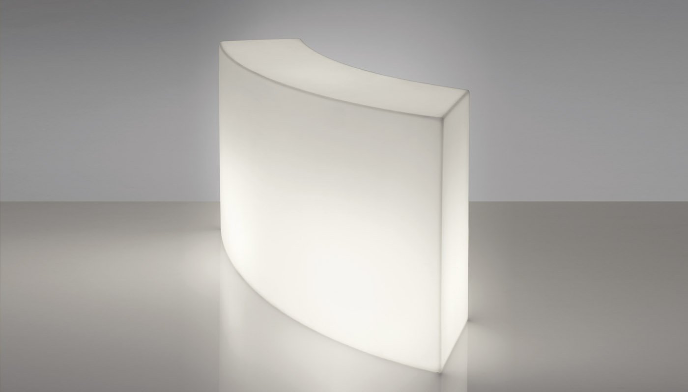 Präsentationspodest, Theke SNACK BAR von Giò Colonna Romano | Theken | brandamba.com