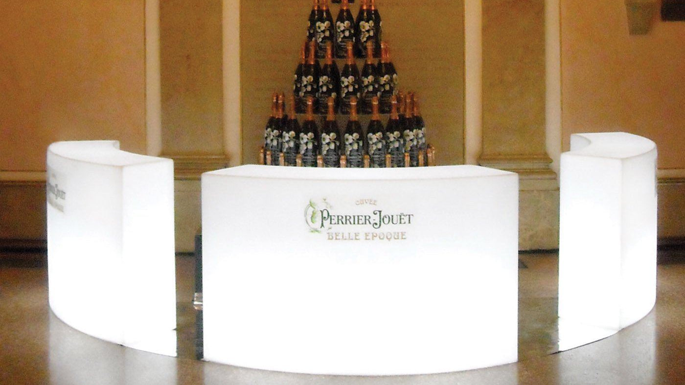 Präsentationspodest, Theke SNACK BAR von Giò Colonna Romano | Theken | brandamba.com