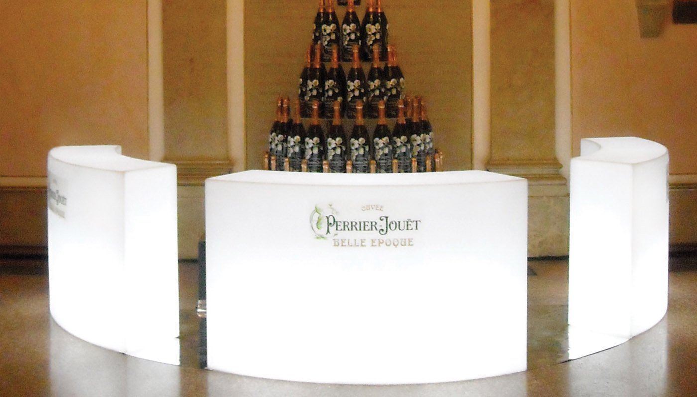 Präsentationspodest, Theke SNACK BAR von Giò Colonna Romano | Theken | brandamba.com