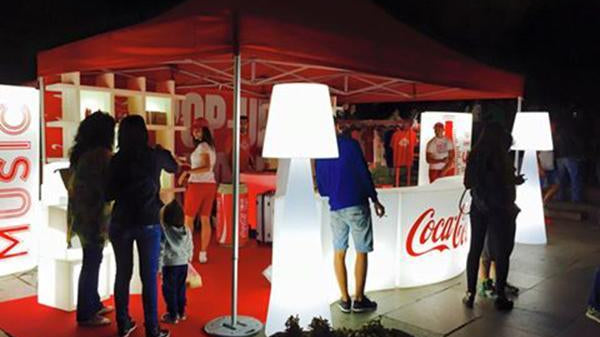 Präsentationspodest, Theke SNACK BAR von Giò Colonna Romano | Theken | brandamba.com