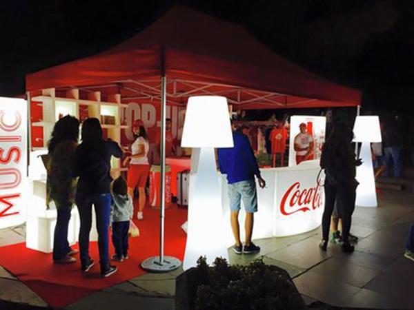 Präsentationspodest, Theke SNACK BAR von Giò Colonna Romano | Theken | brandamba.com