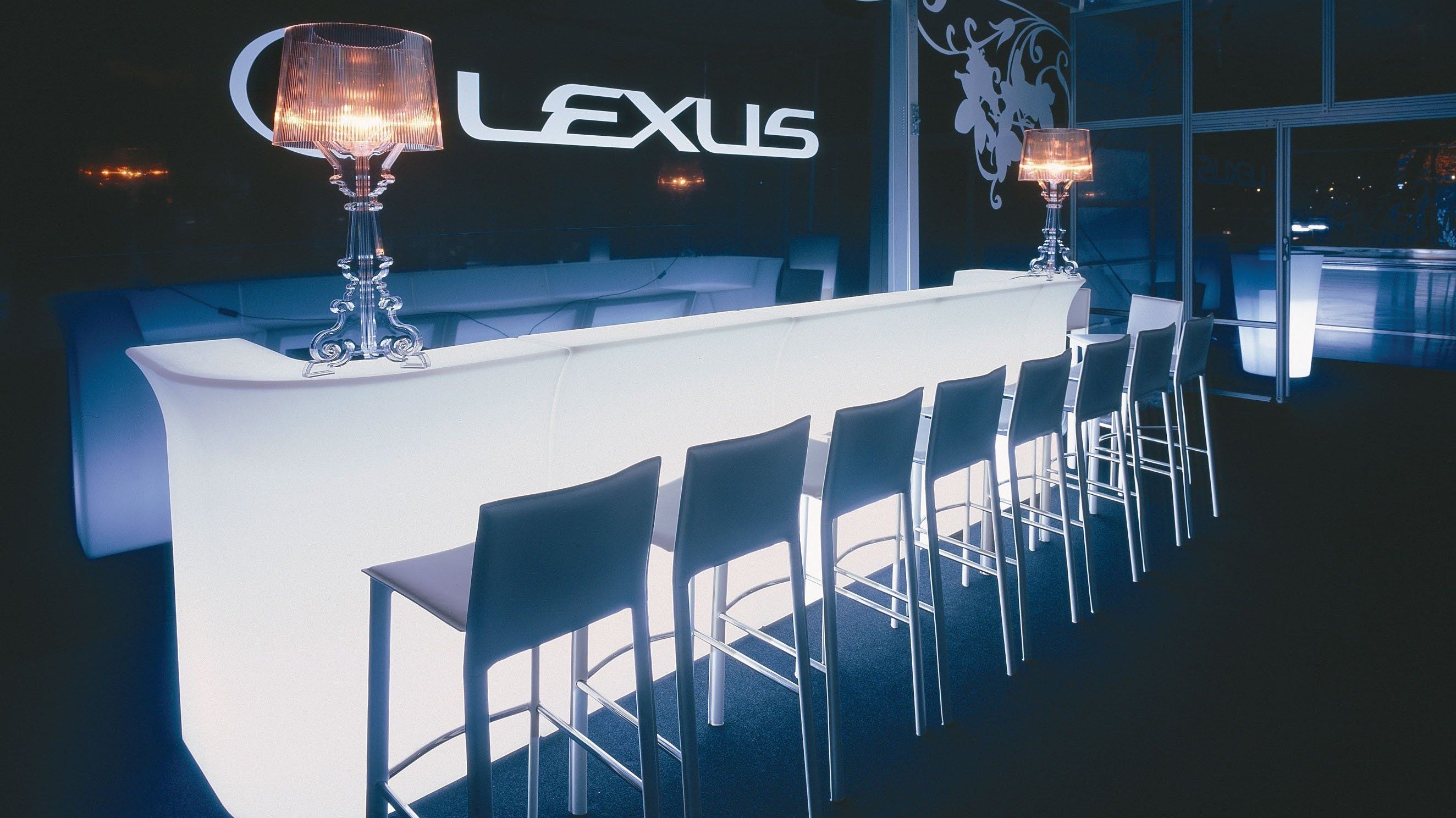 Set Slide Jumbo Leuchttheke Eventtheke 2x JUMBO CORNER + 3x JUMBO BAR | LED Theke | brandamba.com