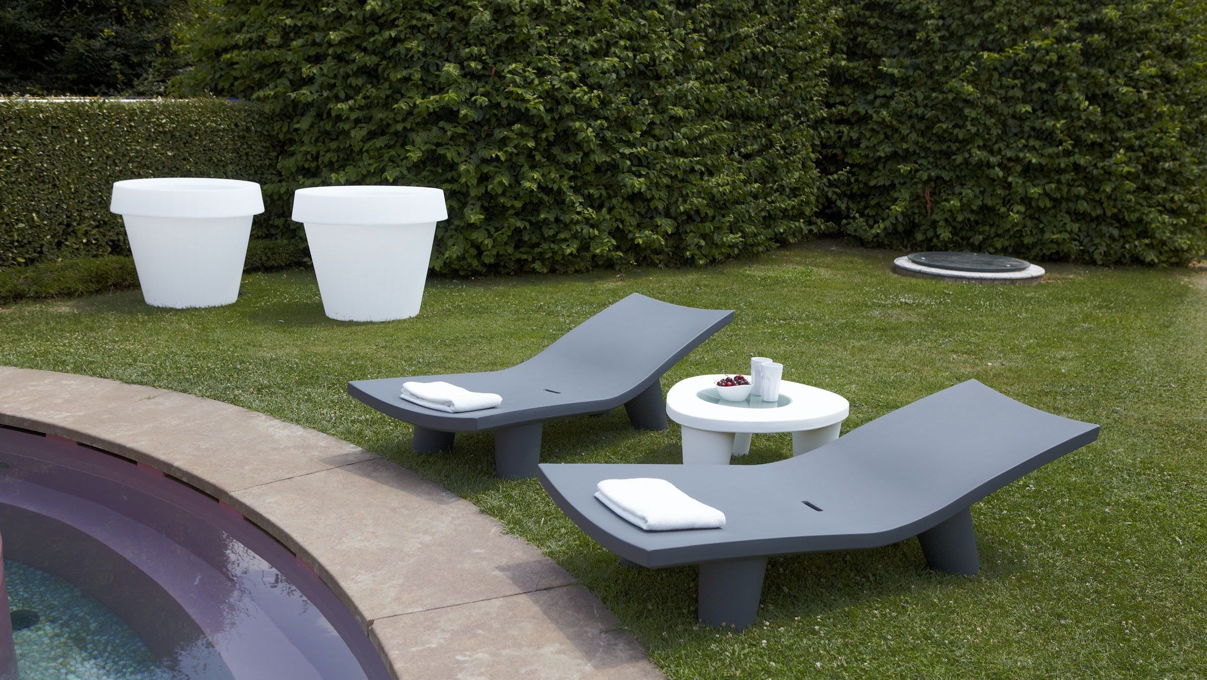 Slide Beistelltisch LOW LITA TABLE von Paola Navone | Tische | brandamba.com