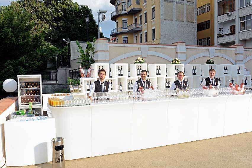 LED Theke Slide BREAK BAR Set | 1x BREAK BAR + 2x BREAK ICE | LED Theke | brandamba.com