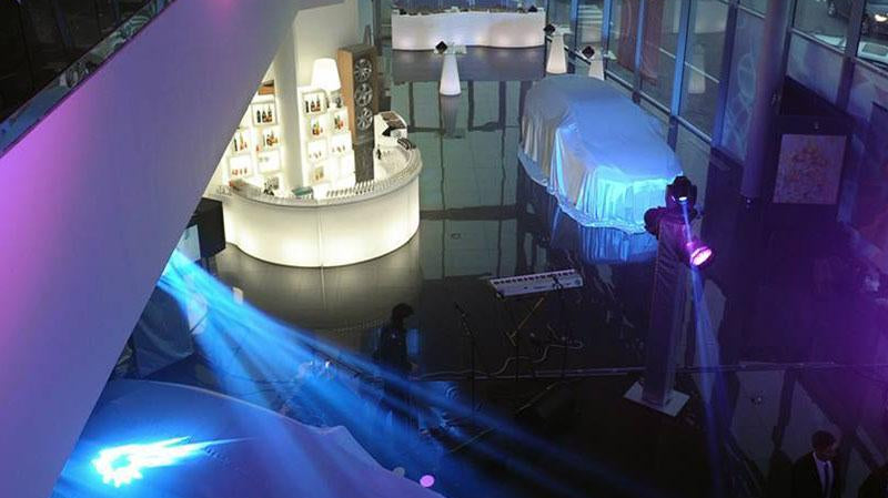 Slide BREAK BAR Leuchttheken-Set | 3 x BREAK BAR, Halbkreis | LED Theke | brandamba.com