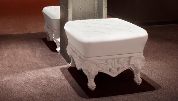 Slide Hocker LITTLE PRINCE OF LOVE für Indoor + Outdoor | Sitzmöbel | brandamba.com