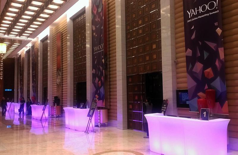 Slide JUMBO BAR Leuchttheke Eventtheke Gerades Element | LED Theke | brandamba.com