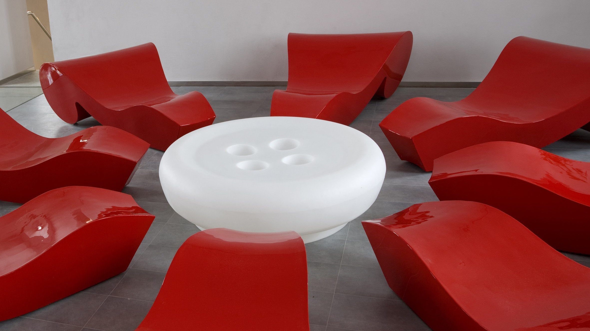 Slide Leuchthocker BOT ONE für Indoor + Outdoor | Sitzmöbel | brandamba.com