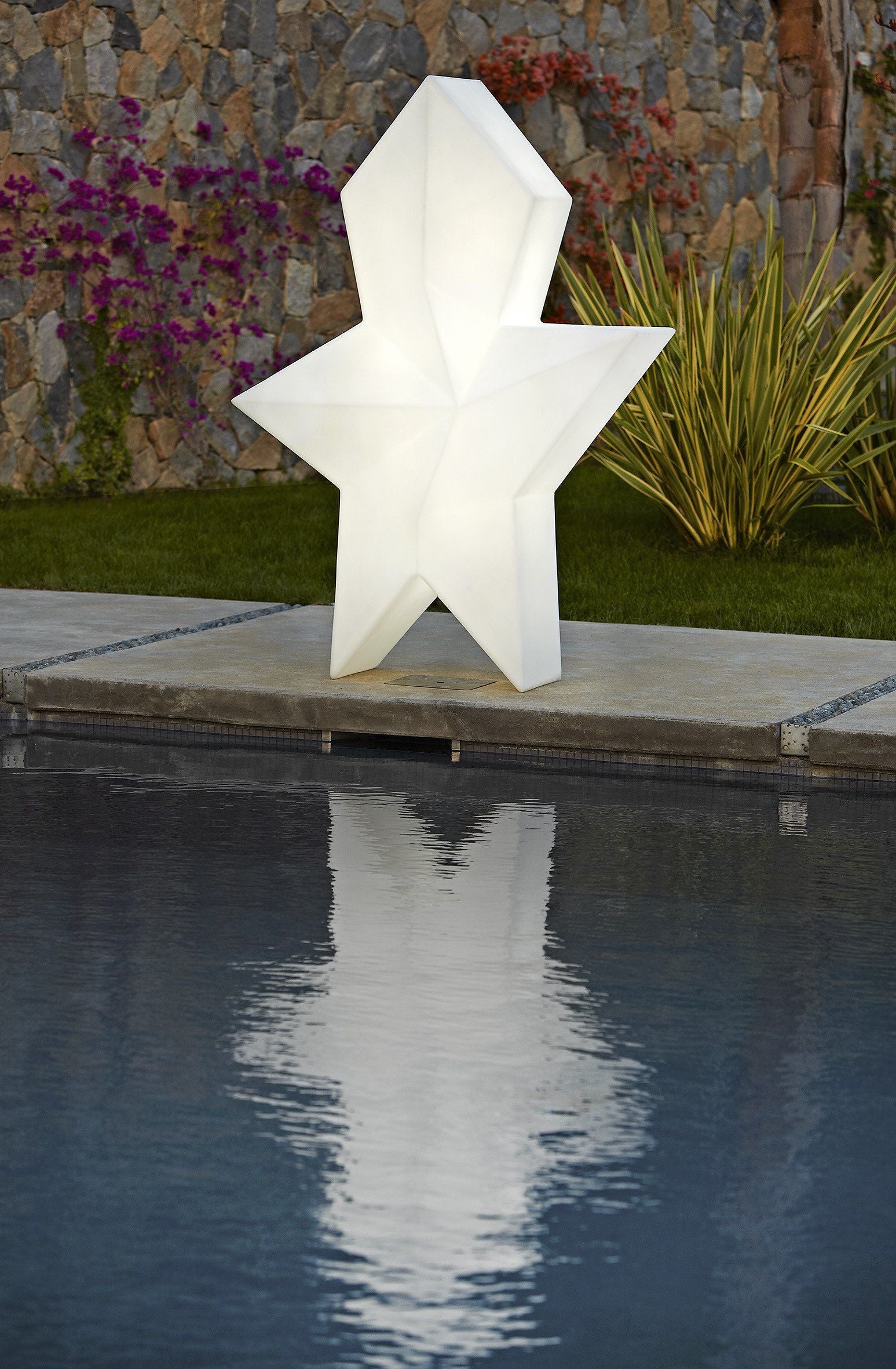 beleuchtbare Sitzbank Hocker SLIDE GLACÉ für Indoor + Outdoor | Sitzmöbel | brandamba.com