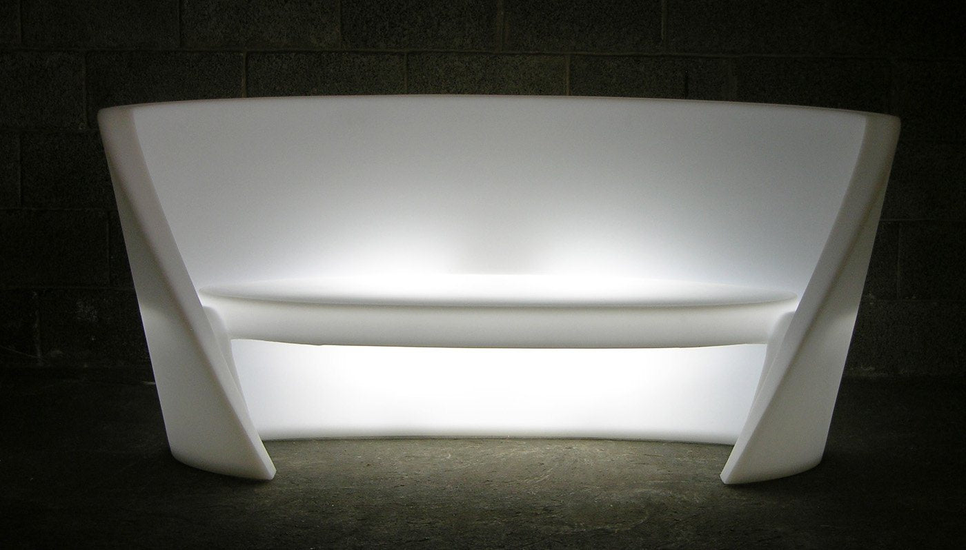 Slide Leuchtsofa RAP von Karim Rashid | Sitzmöbel | brandamba.com