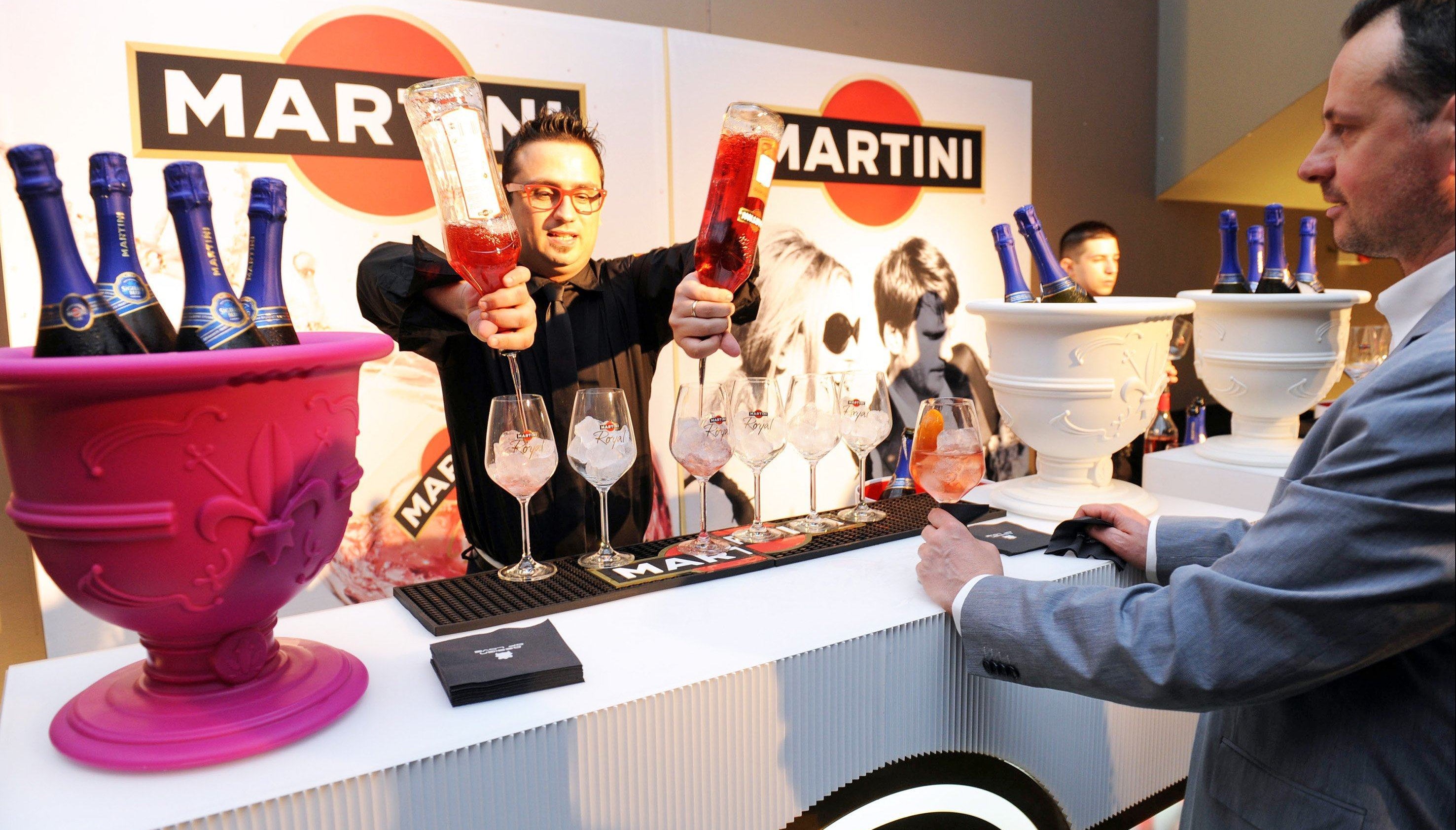 Slide Sektkühler POT OF LOVE für Indoor + Outdoor | Sitzmöbel | brandamba.com