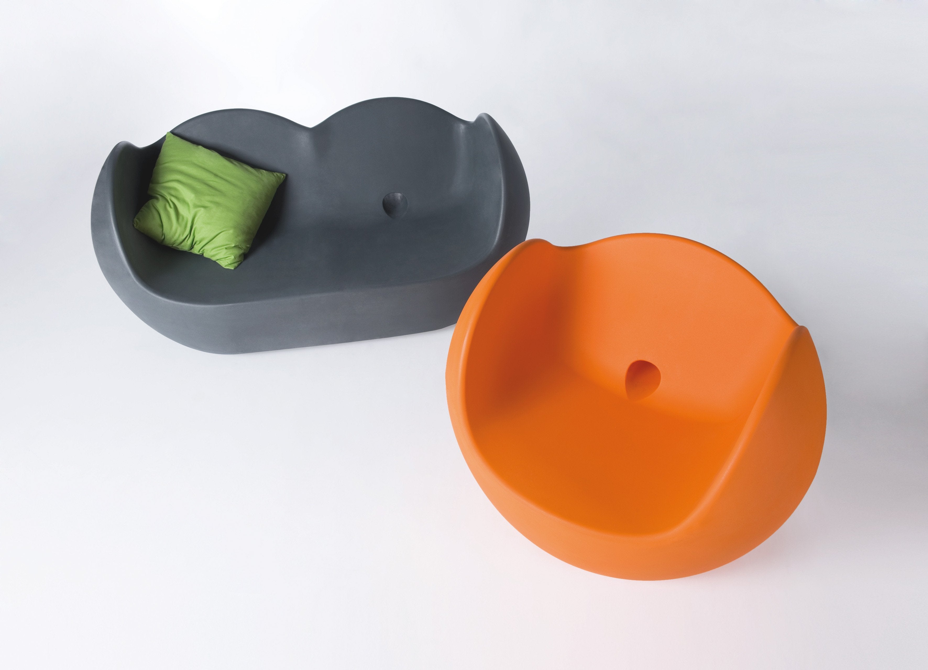 Slide Sessel BLOS von Karim Rashid | Sitzmöbel | brandamba.com