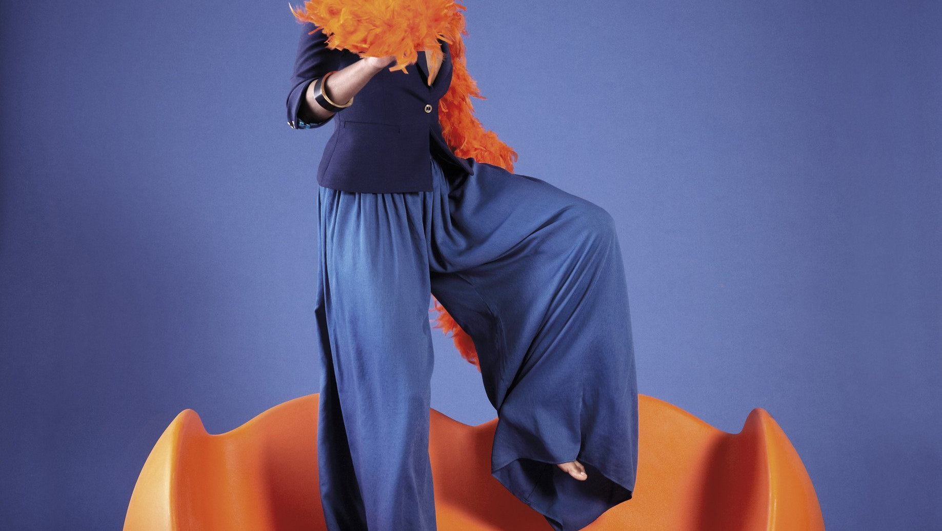 Slide Sofa BLOSSY von Karim Rashid | Sitzmöbel | brandamba.com