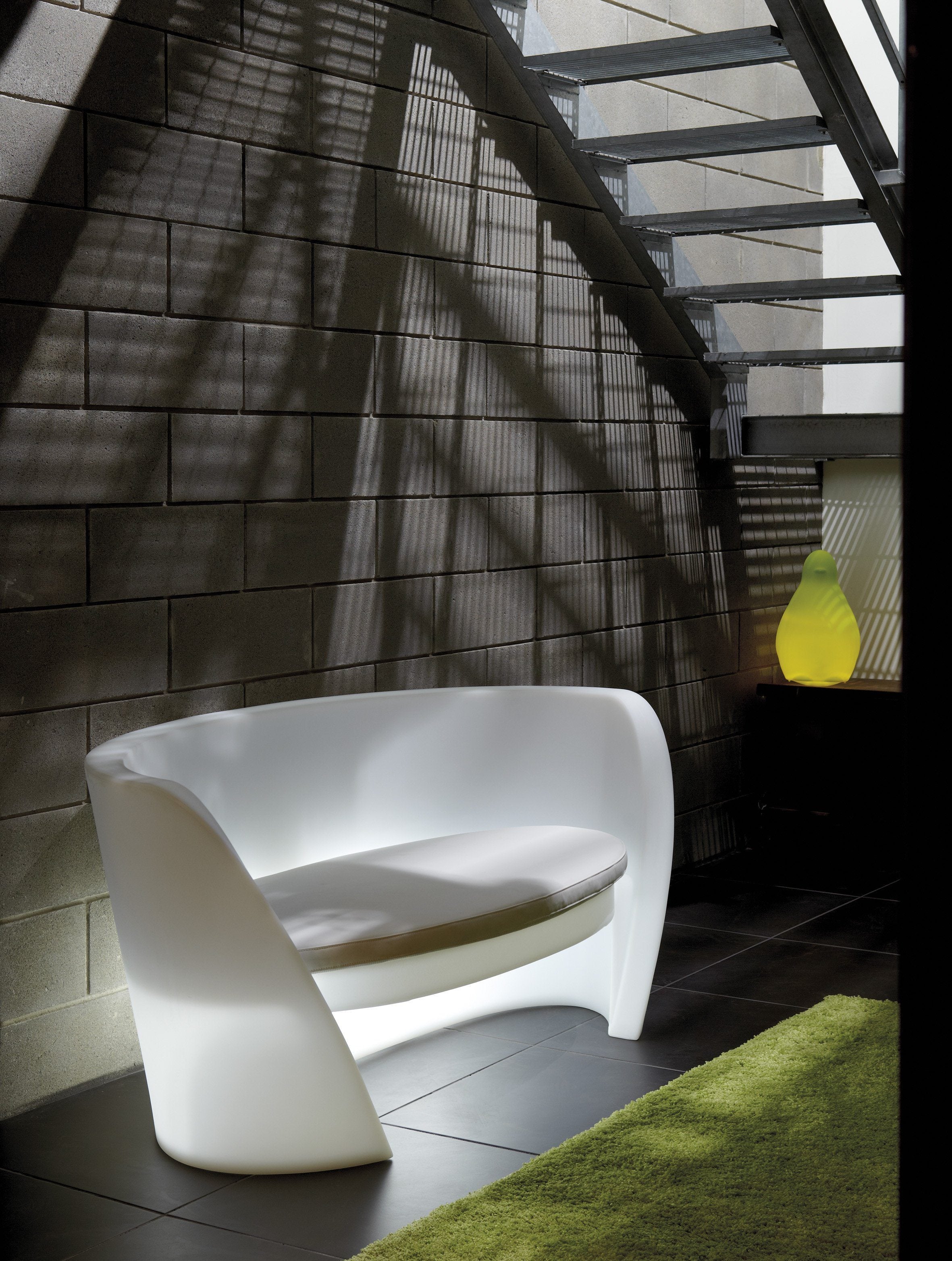 Slide Sofa RAP von Karim Rashid | Sitzmöbel | brandamba.com