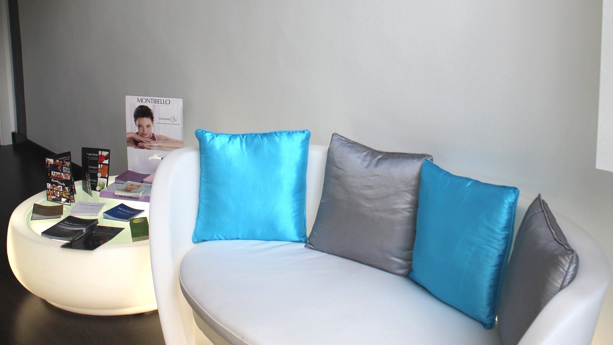 Slide Sofa RAP von Karim Rashid | Sitzmöbel | brandamba.com