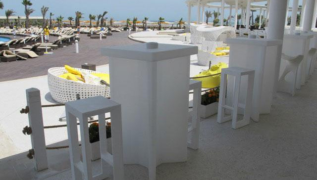 Slide Stehtisch X2 | Tische | brandamba.com