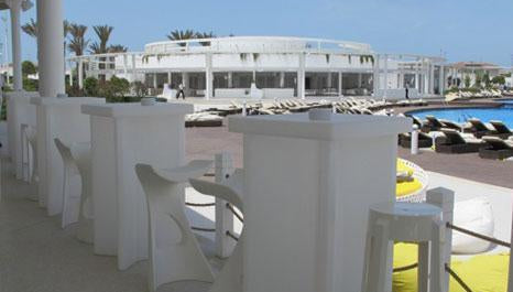 Slide Stehtisch X2 | Tische | brandamba.com