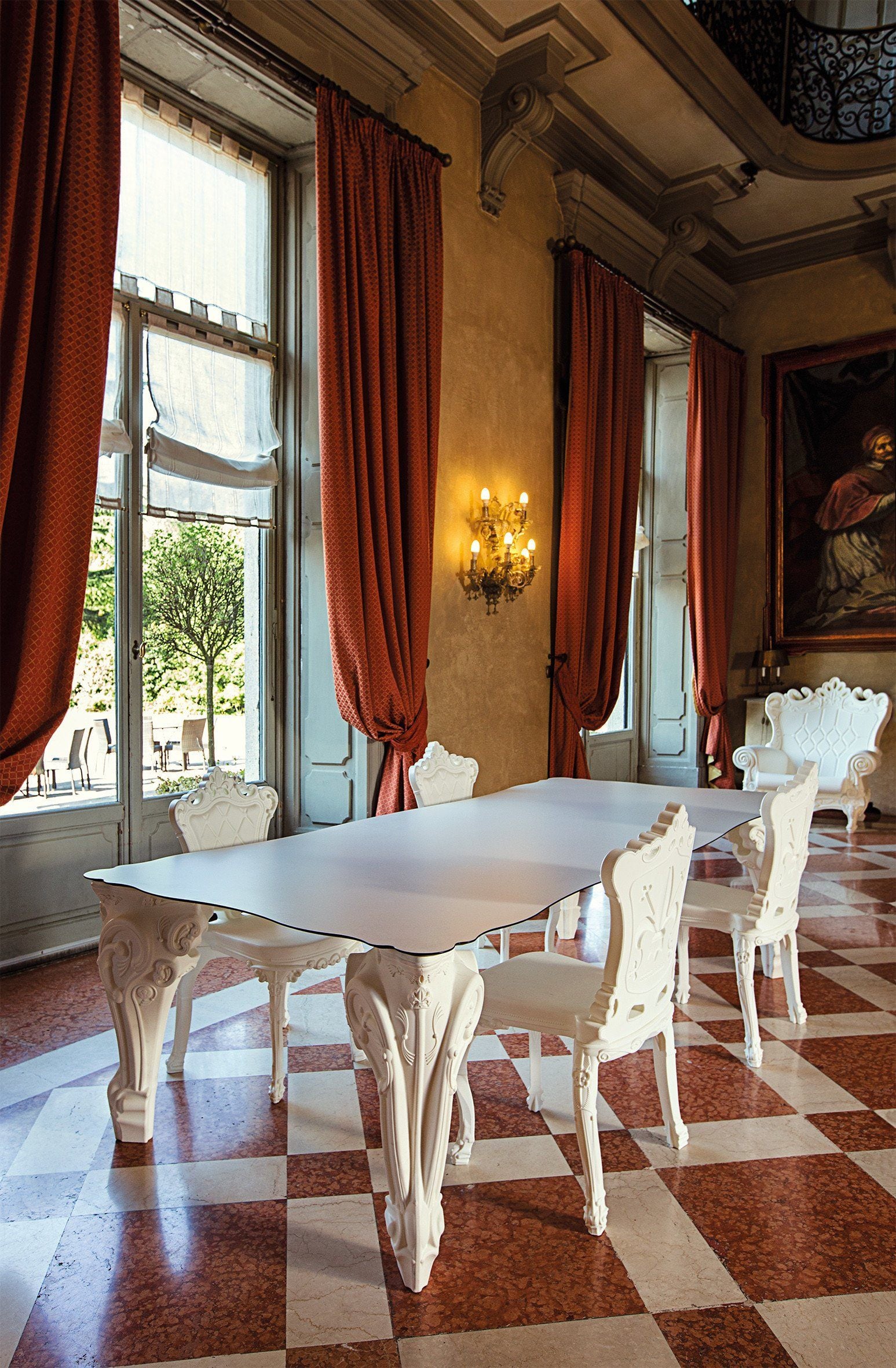 Slide Tisch SIR OF LOVE für Indoor + Outdoor | Tische | brandamba.com