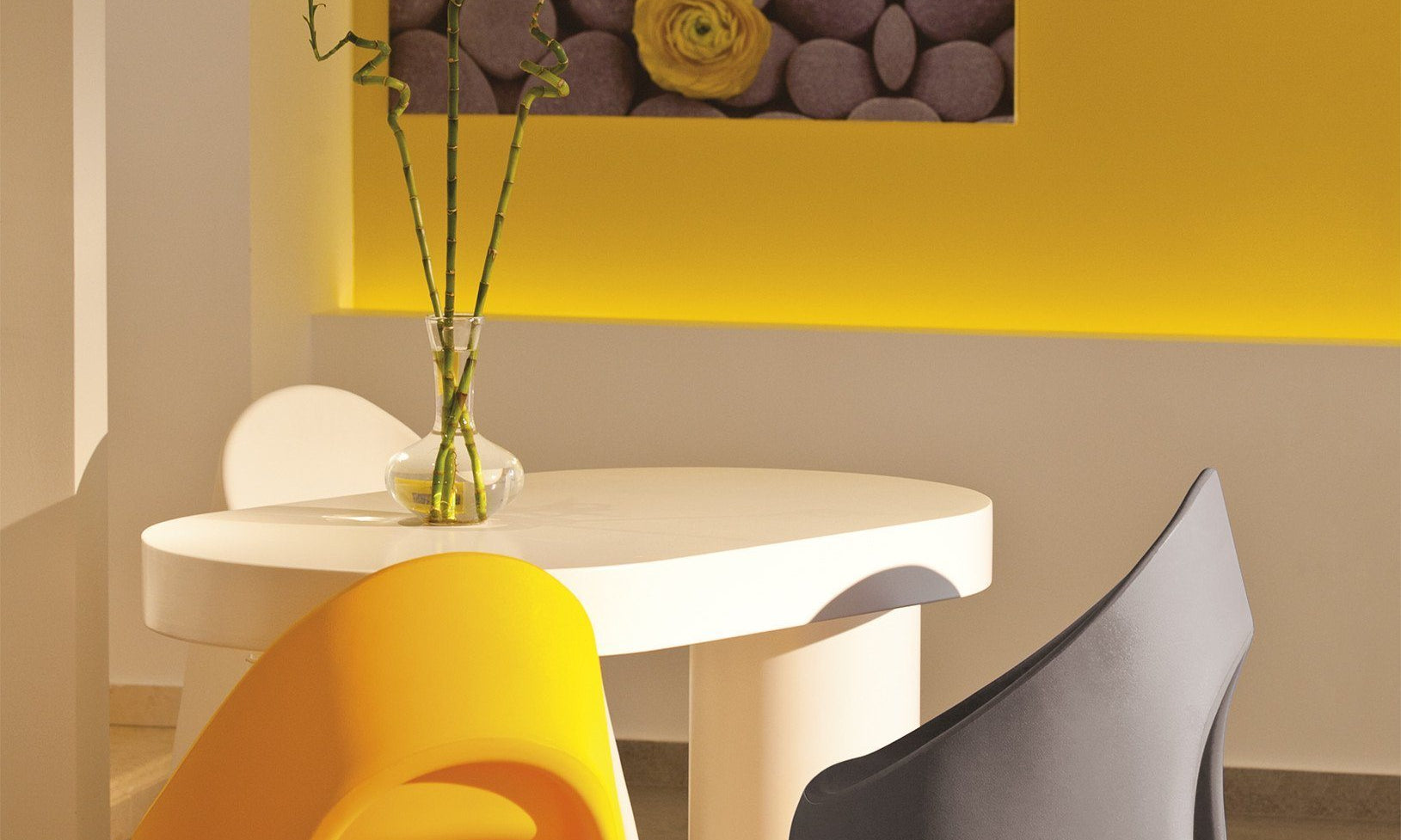 2er Set Stapelbarer Stuhl Amélie für Indoor + Outdoor | Sitzmöbel | brandamba.com