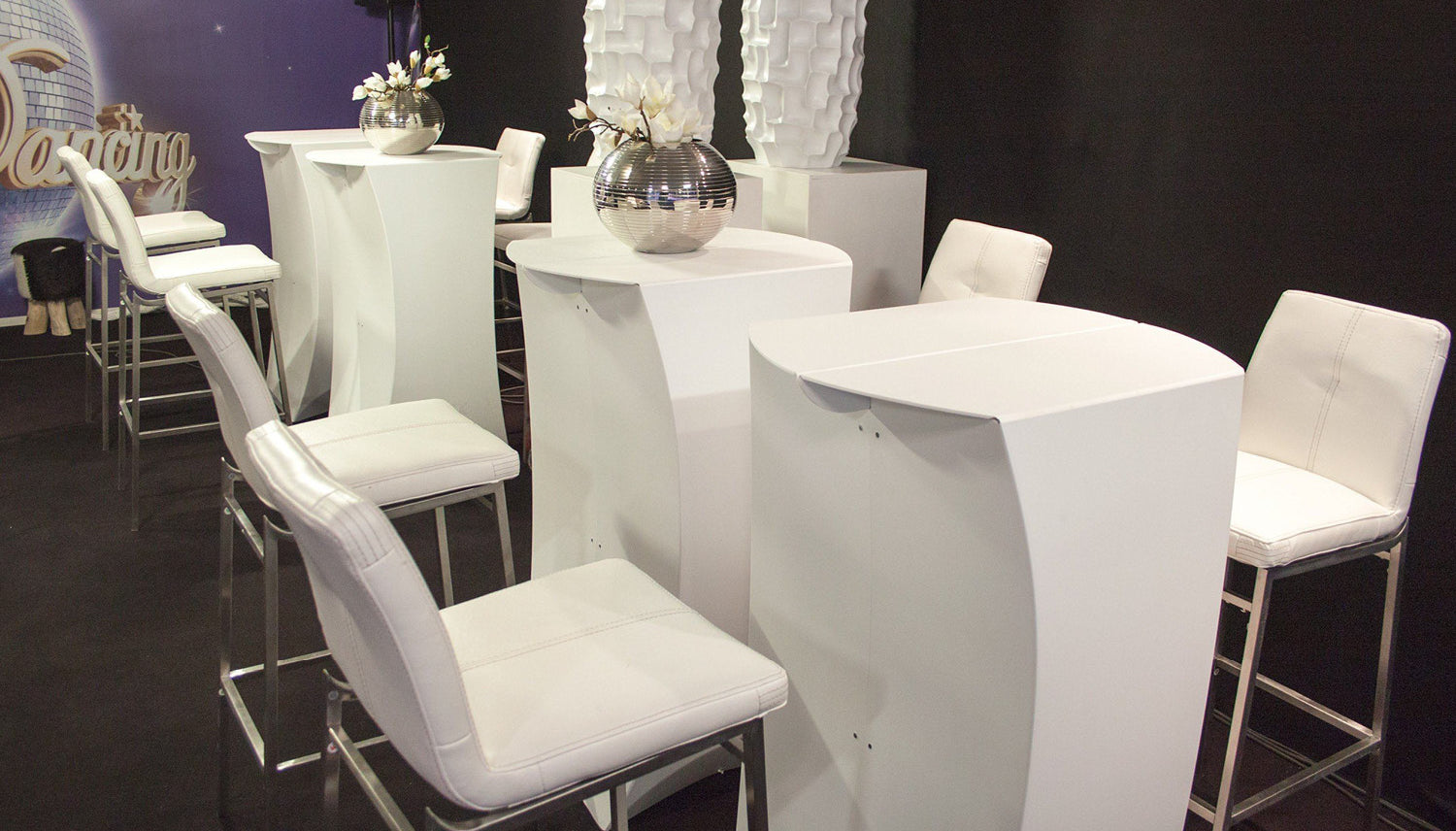 stehtisch olumn von flux / falttheke / Promotiontheke / Catering Events