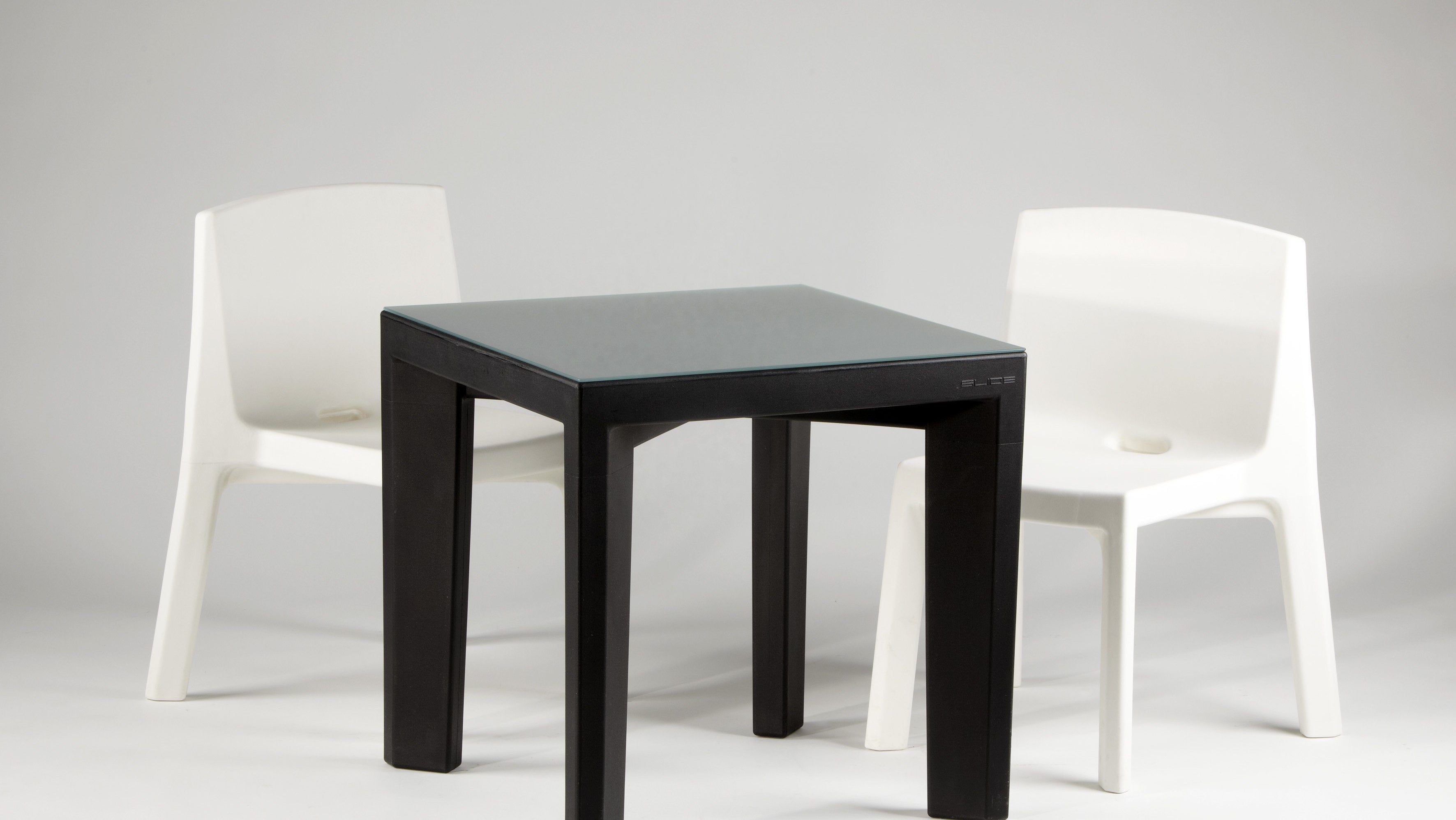 Tisch, Bistrotisch, Präesentationstisch GINO von Slide Studio | brandamba.com