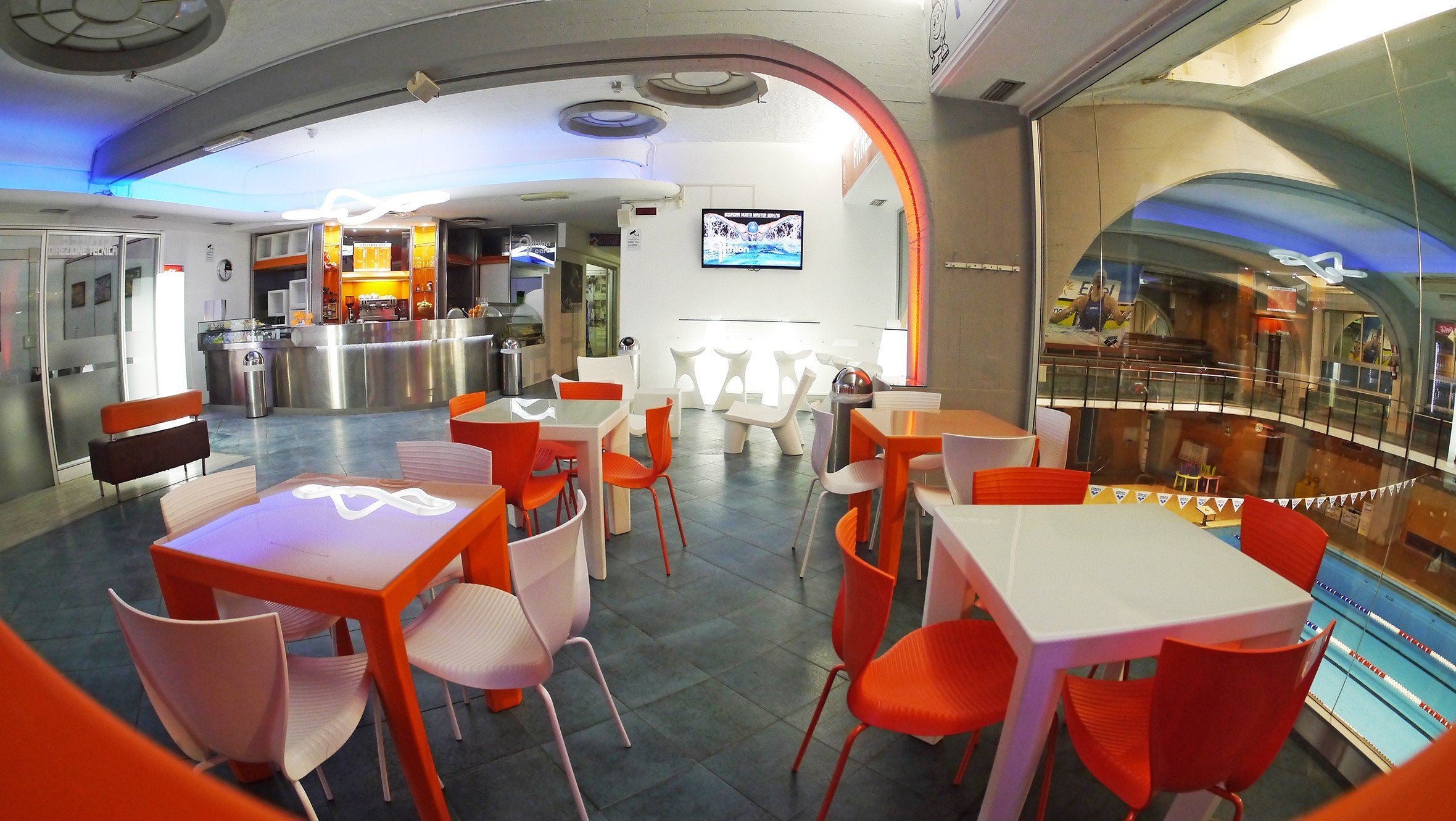 Tisch, Bistrotisch, Präesentationstisch GINO von Slide Studio | brandamba.com