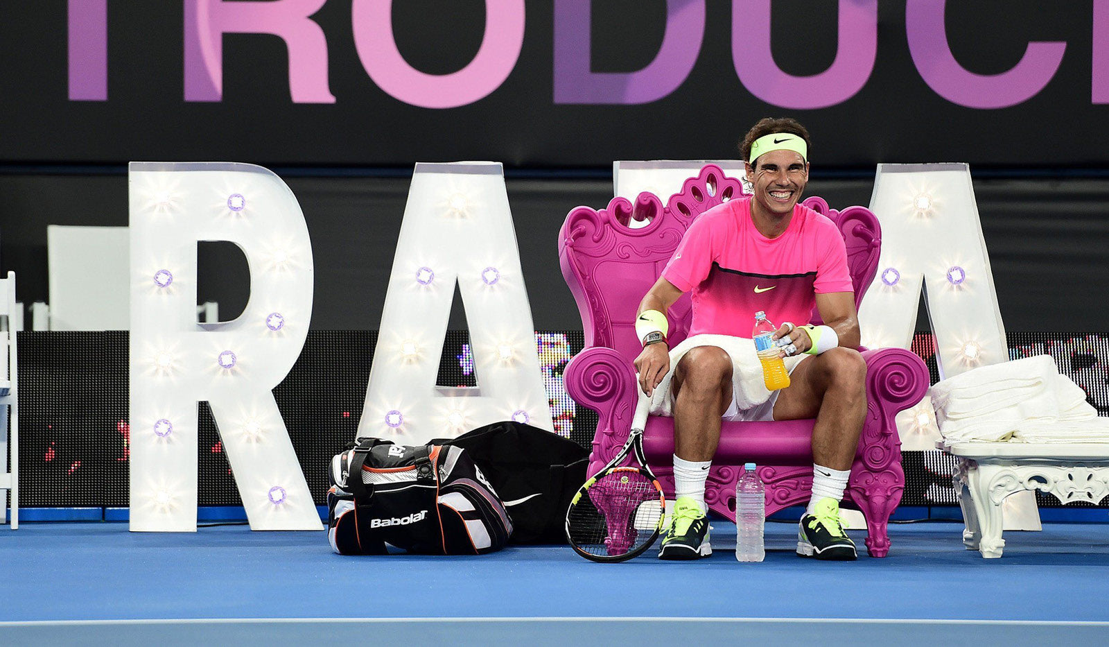Slide DUKE OF LOVE Couchtisch | Sweet Fuschia - Pink | Design Graziano Moro und Renato Pigatti | Tennis Nadal 