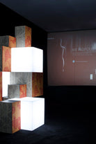 4er Set - Beleuchtbare Podeste CUBO 30 von Slide Studio | Produktpräsentation | brandamba.com