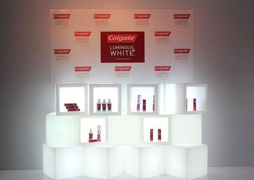 5er Set OPEN CUBE 45 Modular Display beleuchtet von Slide Studio | Produktpräsentation | brandamba.com