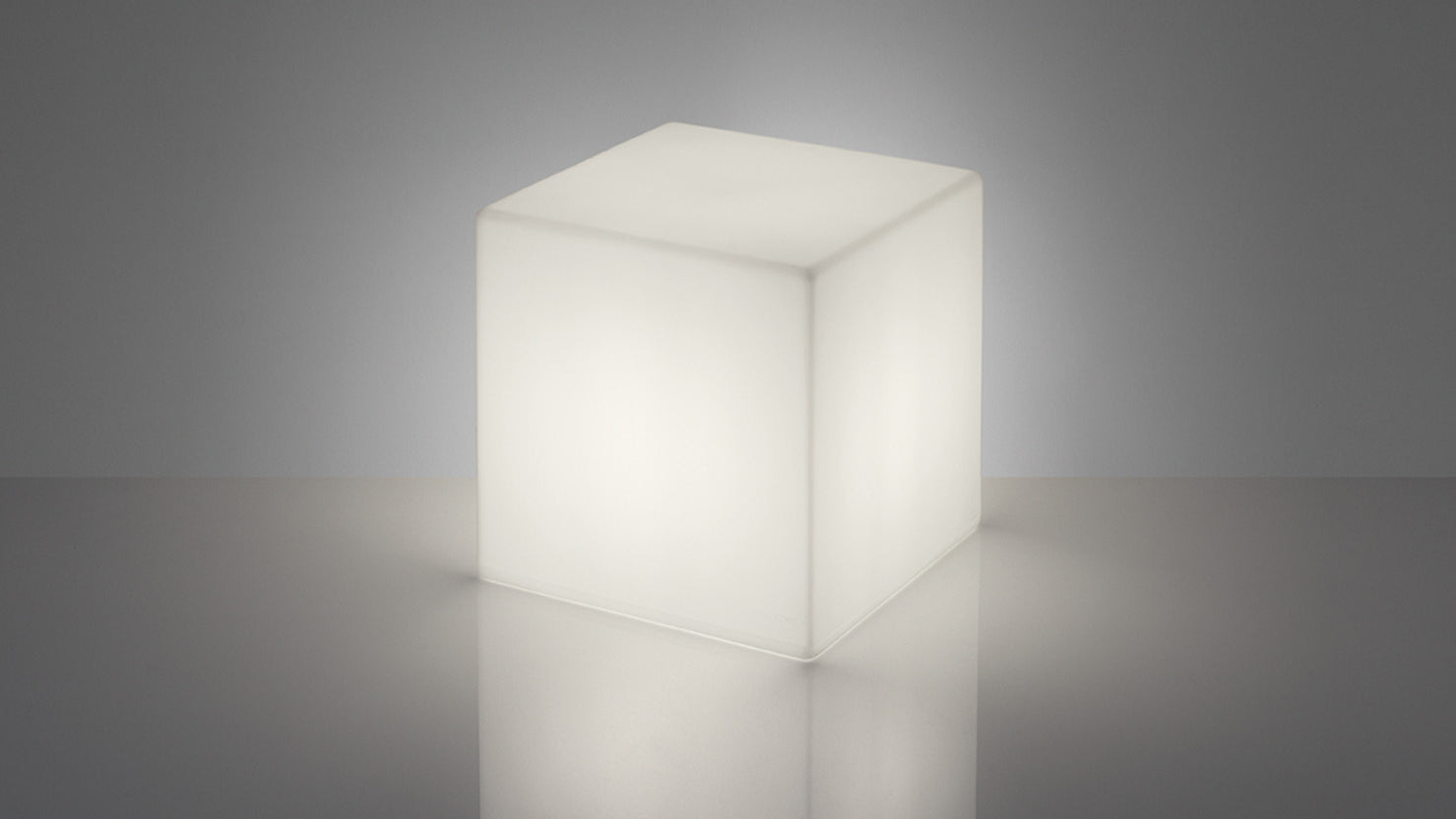4er Set - Beleuchtbare Podeste SLIDE CUBO 40 für Indoor + Outdoor | Leuchtmöbel | LED Cube