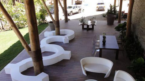 Beistelltisch SLIDE CHUBBY SIDE TABLE für Indoor + Outdoor | Tische | brandamba.com