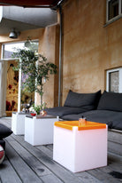 2er Set Beleuchtbare Präsentationswürfel, Tisch Silde KUBO INOX für Indoor + Outdoor | Tische | brandamba.com