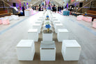 2er Set Beleuchtbare Präsentationswürfel, Tisch Silde KUBO INOX für Indoor + Outdoor | Tische | brandamba.com